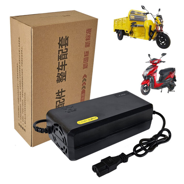 Cargador Para Moto Eléctrica de 60V 45AH, Modelo: 60V45AH, Conector IEC