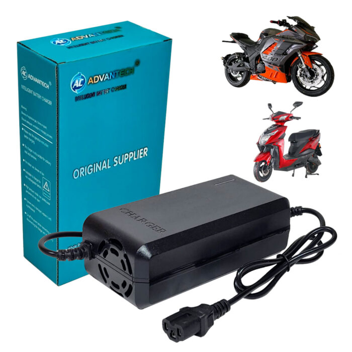 Cargador Para Moto Eléctrica de 72V 30AH, Modelo: 72V30AH, Conector IEC
