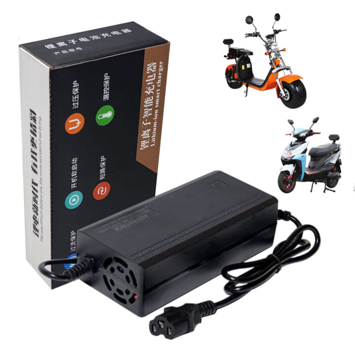 Cargador Para Moto Eléctrica de 60V, Salida: 67.2V 3A, Modelo: 60V3A, Conector IEC